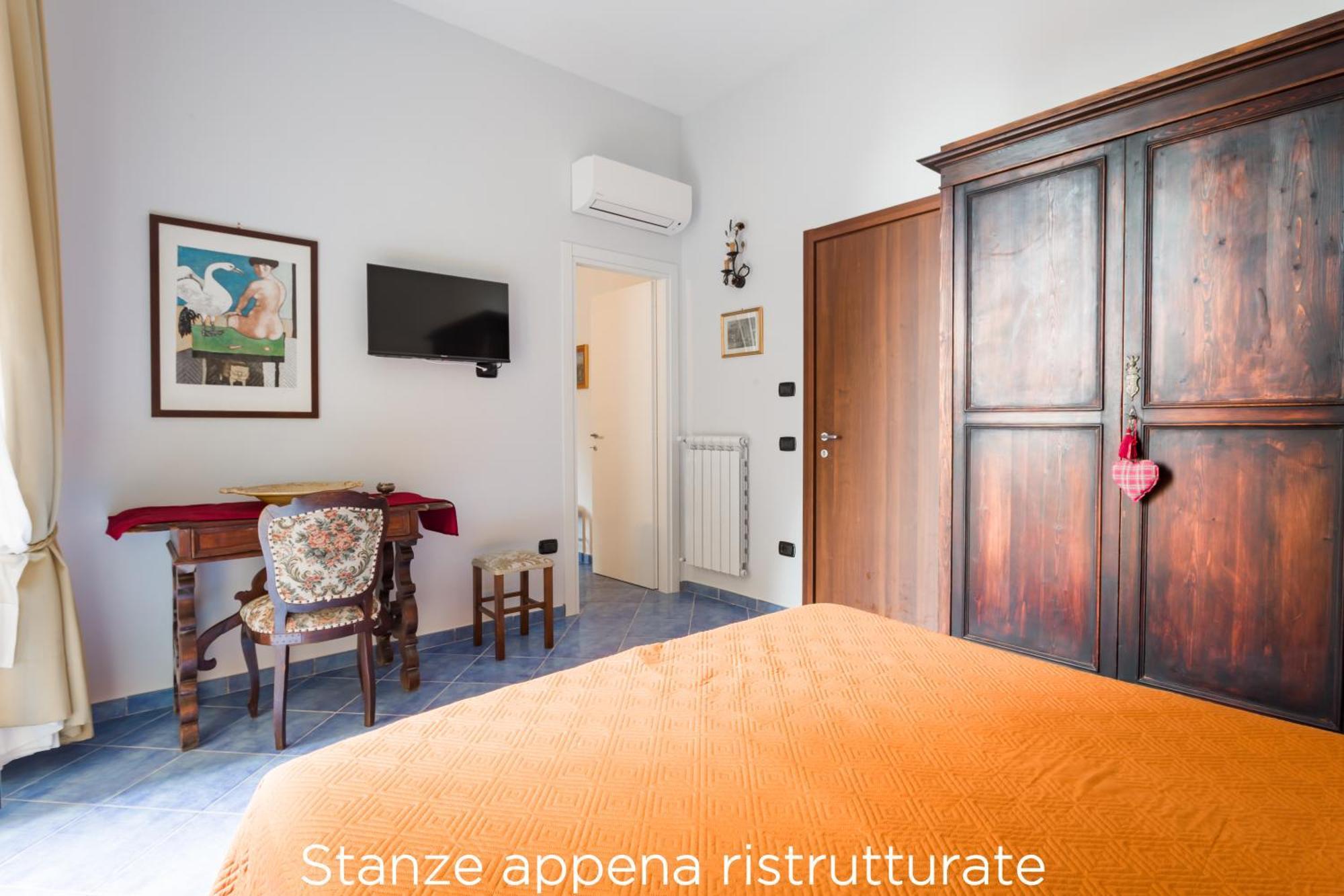 B&B Le Stanze Dei Mille Nápoles Exterior foto