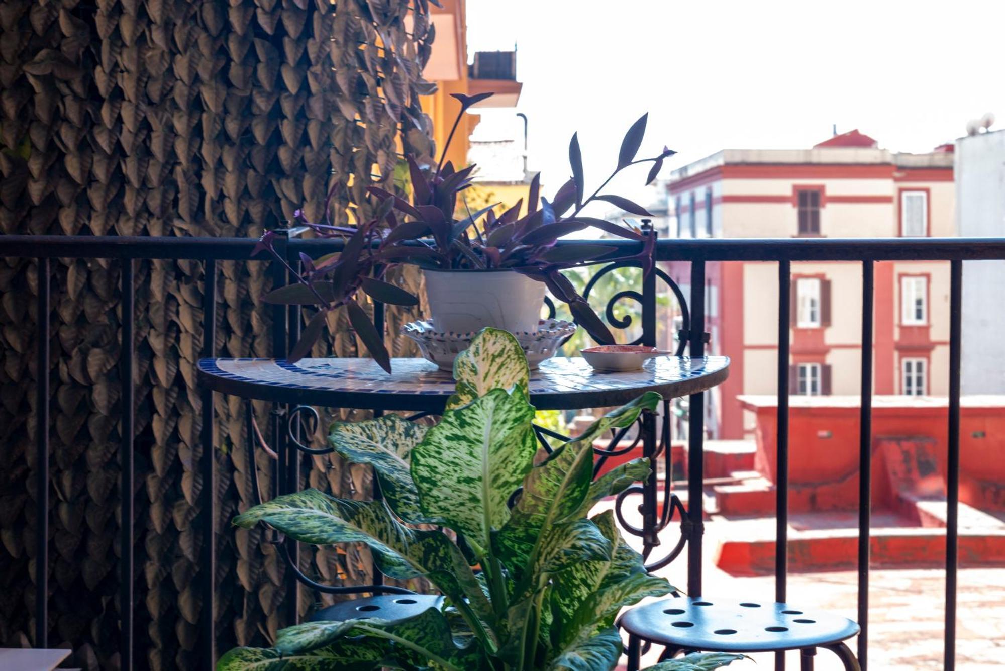B&B Le Stanze Dei Mille Nápoles Exterior foto